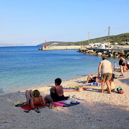Apartments By The Sea Slatine, Ciovo - 1128 المظهر الخارجي الصورة