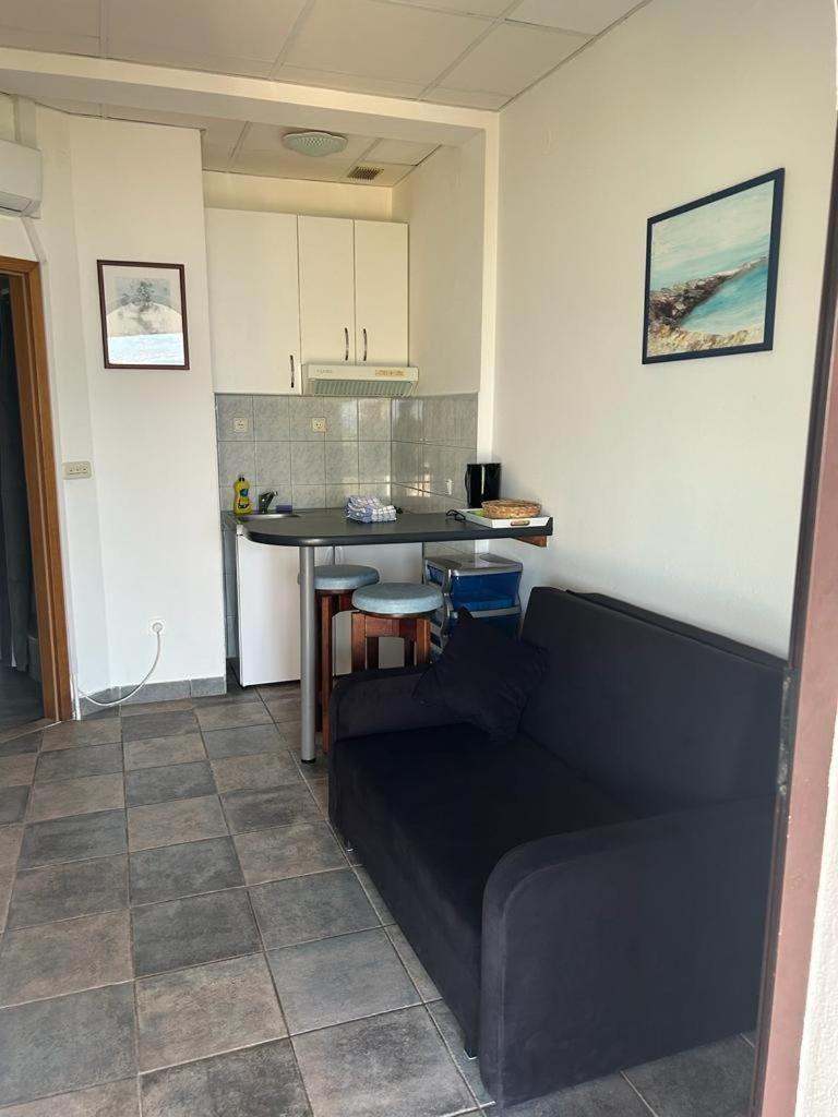 Apartments By The Sea Slatine, Ciovo - 1128 الغرفة الصورة