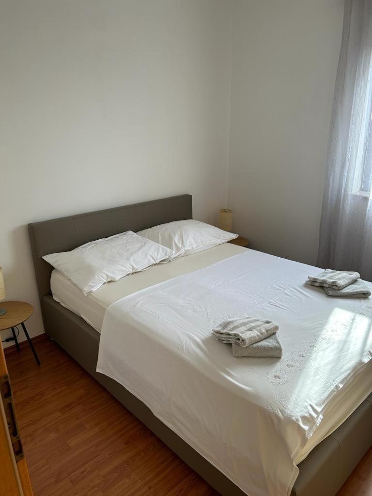 Apartments By The Sea Slatine, Ciovo - 1128 المظهر الخارجي الصورة
